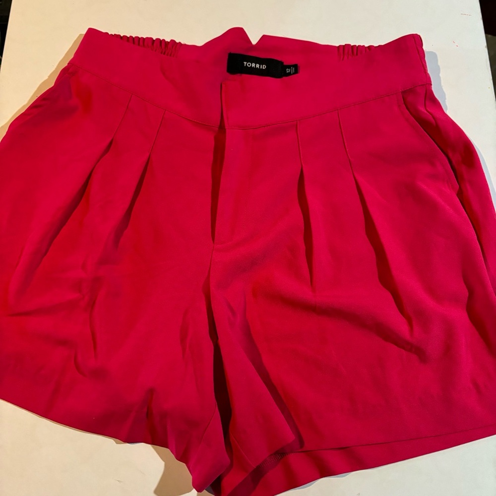 Torrid Womens Shorts Hot Pink 12 Fuchsia Pleated Preppy Coquette Girlhoodcore